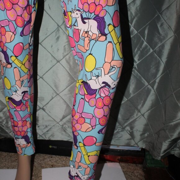 Lularoe Women Tall & Curvy Unicorn "and many more" Balloon 4th Birthday Leggings - Picture 3 of 5